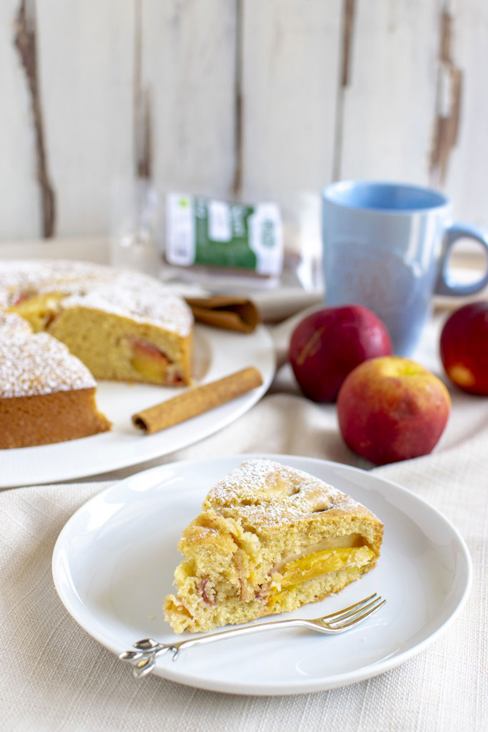 Torta alle pesche e cannella