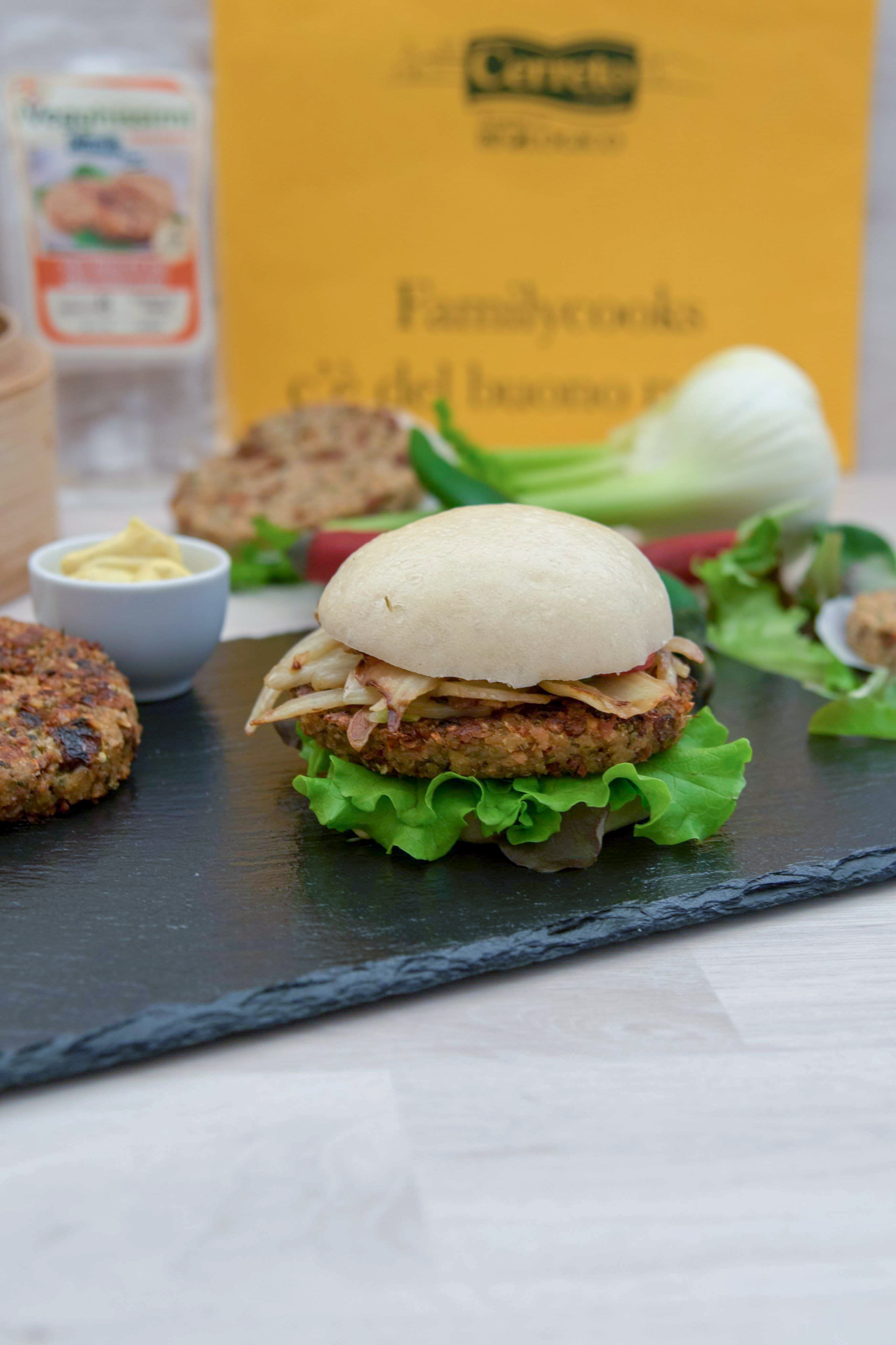 Veg burger mediterraneo aromatizzato al limone