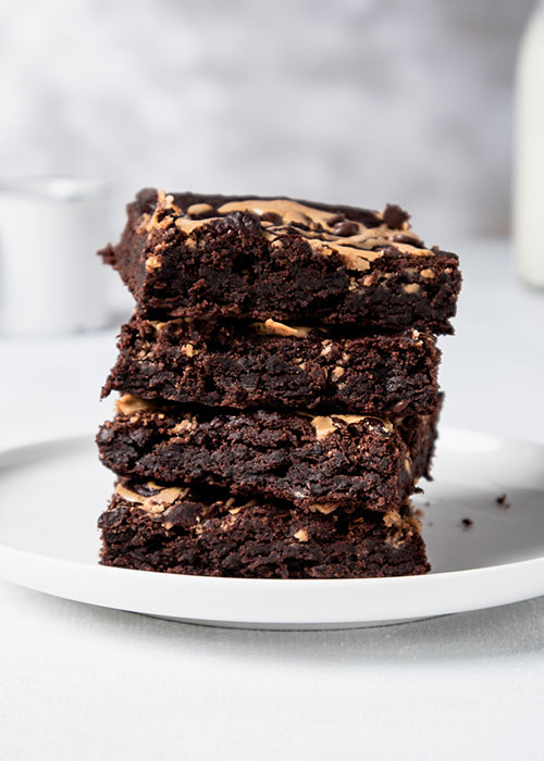 Brownie ai fagioli neri con burro d'arachidi